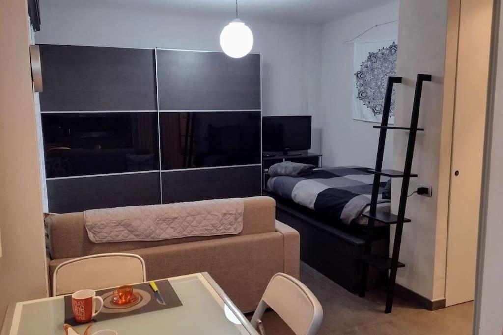 Appartamento Mama Monolocale Terrazzo Vista Mare Вентімілья Екстер'єр фото
