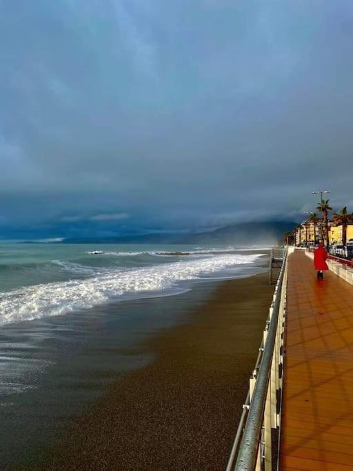 Appartamento Mama Monolocale Terrazzo Vista Mare Вентімілья Екстер'єр фото